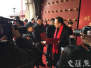 南京城墙挂春联视频来啦 缪市长与捐砖市民聊了啥?