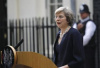 英国首相称不会在年底前启动“脱欧”程序