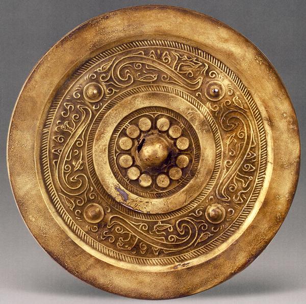 中国古代铜镜的微观世界:镜子是一段凝固的历史